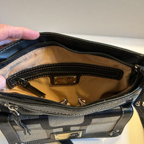 Nine West crossbody purse - Picture 14 of 16